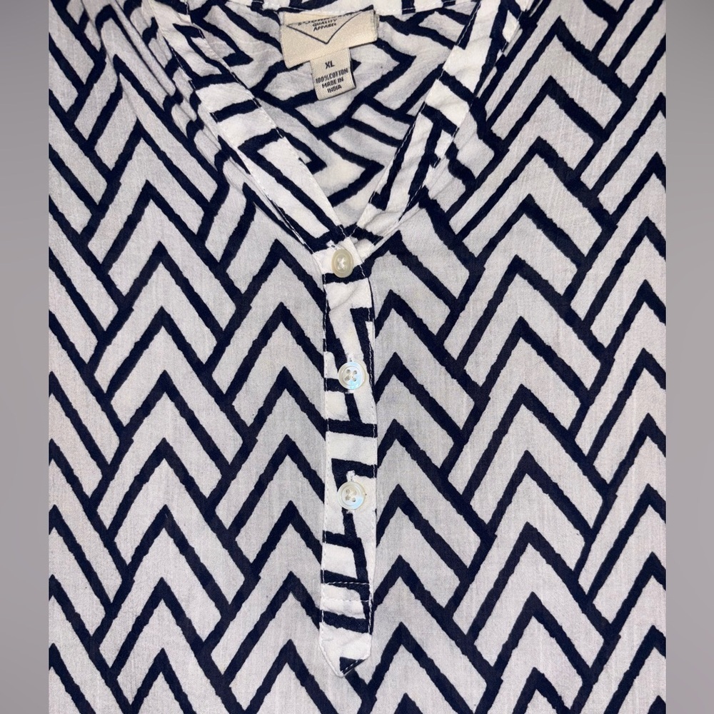 St. John’s Bay Navy White Geometric Print Tunic Blouse Women’s Size XL - Picture 6 of 8